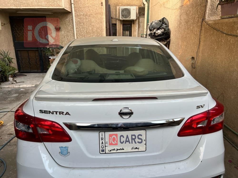 نیسان سێنترا